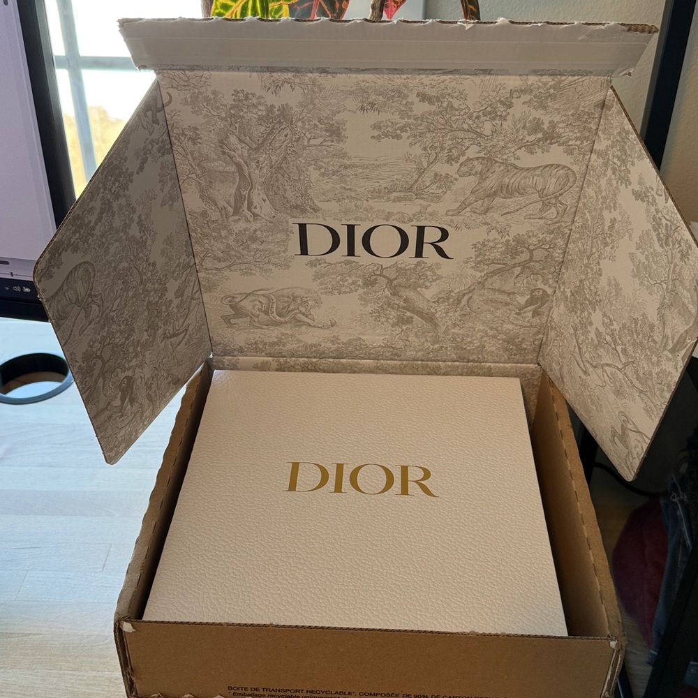 Dior White Keepsake Medium Square Box Giftbox and Gifting Set, Packaging Only